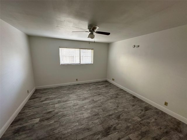 104 E 32nd ST 105, Austin, TX 78705