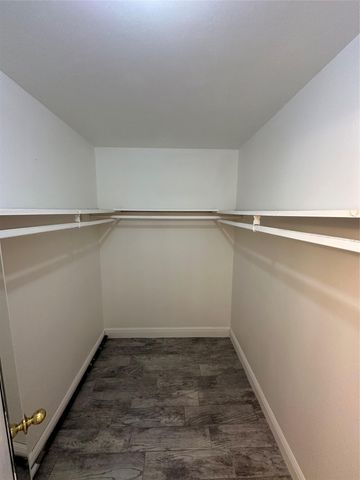 104 E 32nd ST 105, Austin, TX 78705