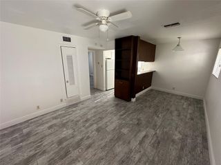 104 E 32nd ST 105, Austin, TX 78705