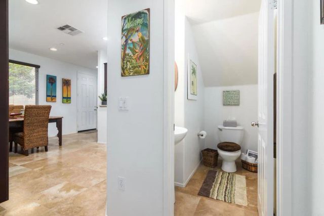 27494 Hazelhurst Street 2, Murrieta, CA 92562