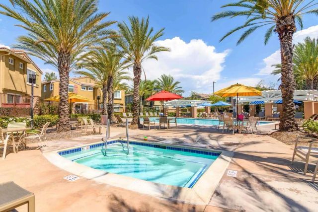 27494 Hazelhurst Street 2, Murrieta, CA 92562