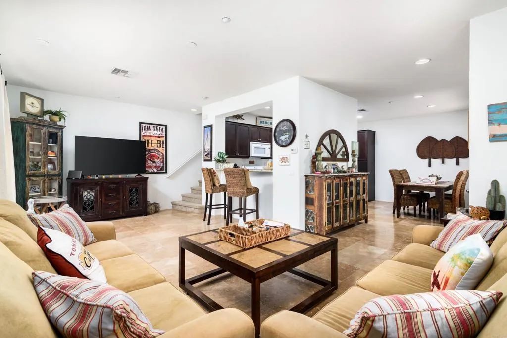 27494 Hazelhurst Street 2, Murrieta, CA 92562