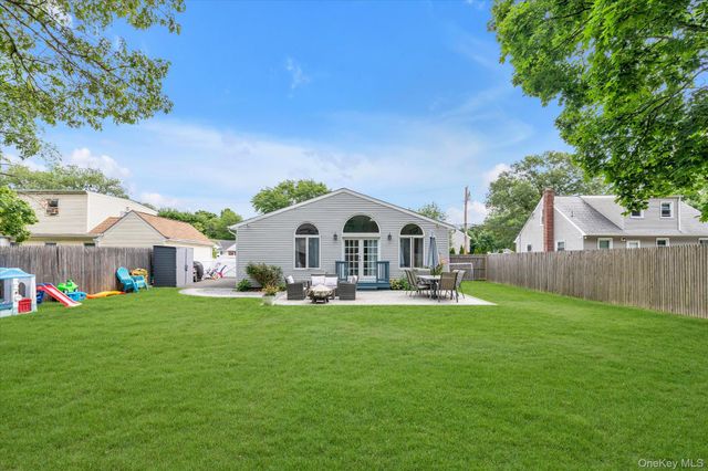 47 Lebkamp Avenue, Huntington, NY 11743