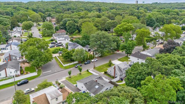 47 Lebkamp Avenue, Huntington, NY 11743