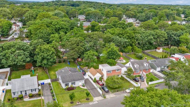 47 Lebkamp Avenue, Huntington, NY 11743