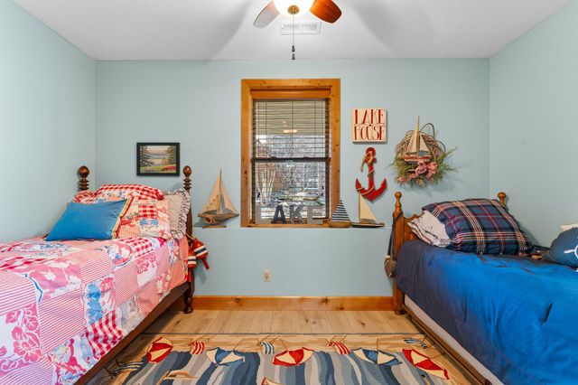 429 Hidden Shores Drive, Branson West, MO 65737