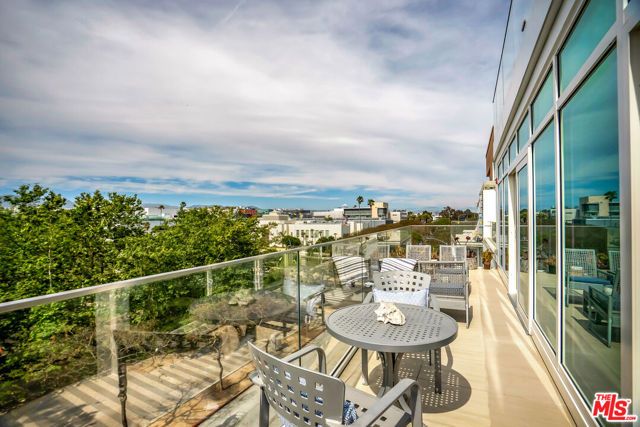 1705 Ocean Ave 508, Santa Monica, CA 90401