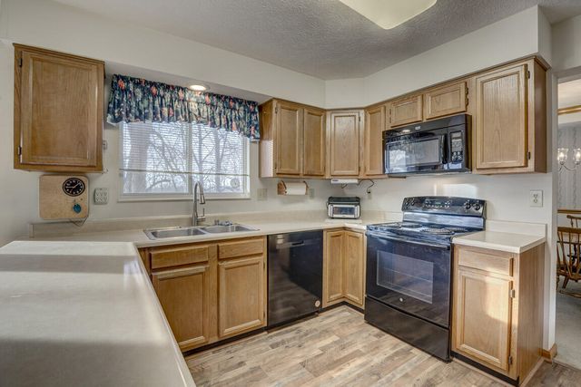 39 Sturbridge Drive, Cold Spring, KY 41076