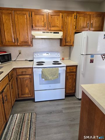 177 Lisle Street APT 5, Torrington, CT 06790