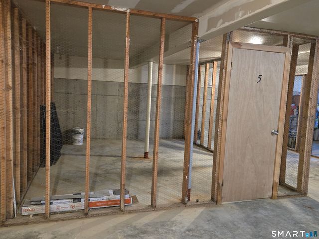 177 Lisle Street APT 5, Torrington, CT 06790