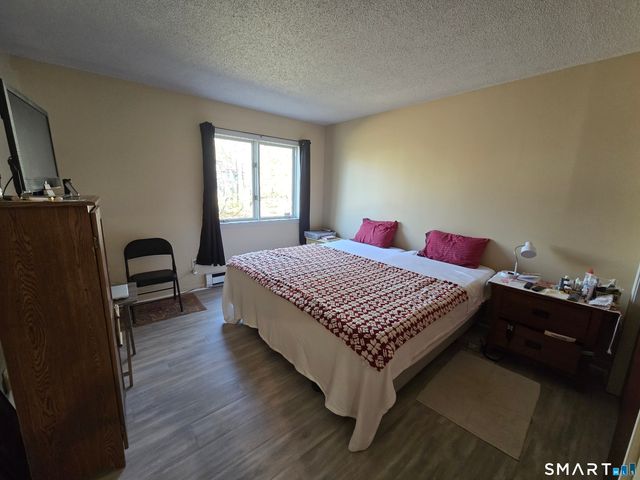 177 Lisle Street APT 5, Torrington, CT 06790