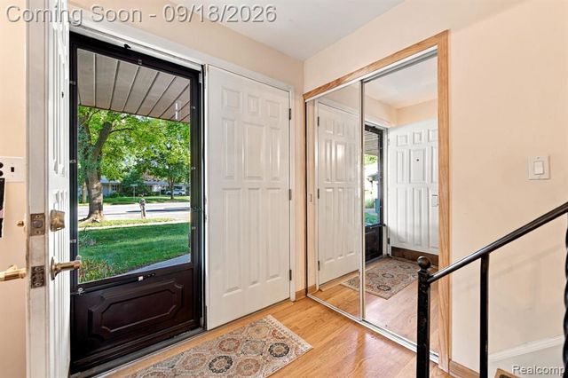 4720 Chapel Drive, Troy, MI 48085