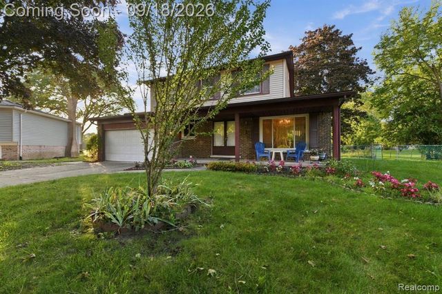 4720 Chapel Drive, Troy, MI 48085