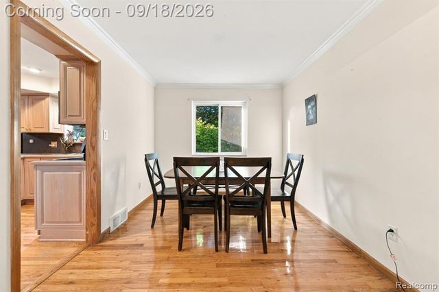 4720 Chapel Drive, Troy, MI 48085