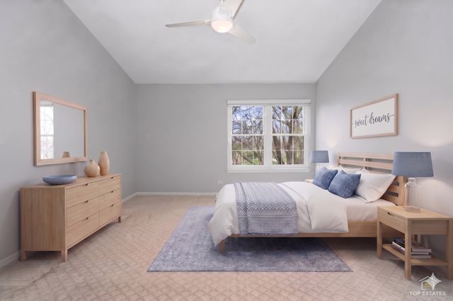 1606 W ORCHARD Place 1606, Arlington Heights, IL 60005