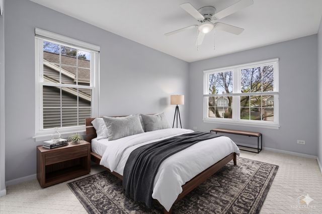 1606 W ORCHARD Place 1606, Arlington Heights, IL 60005