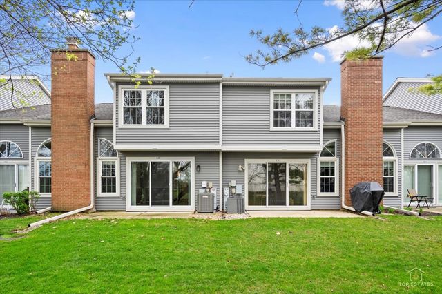 1606 W ORCHARD Place 1606, Arlington Heights, IL 60005