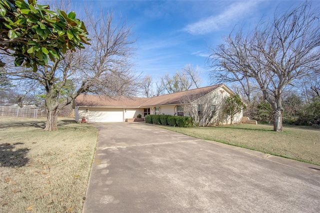 407 NE 8th Street, Blanchard, OK 73010