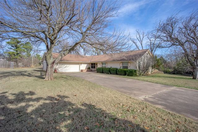 407 NE 8th Street, Blanchard, OK 73010