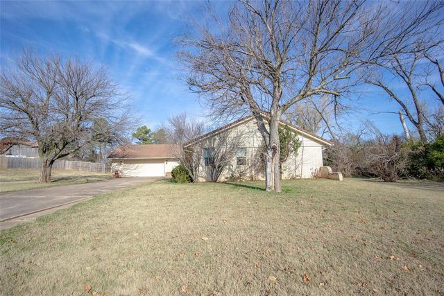 407 NE 8th Street, Blanchard, OK 73010