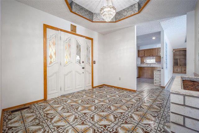 407 NE 8th Street, Blanchard, OK 73010