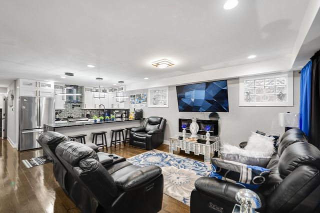 14617 Vine Avenue, Harvey, IL 60426