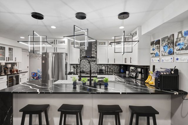 14617 Vine Avenue, Harvey, IL 60426