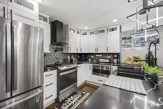 14617 Vine Avenue, Harvey, IL 60426