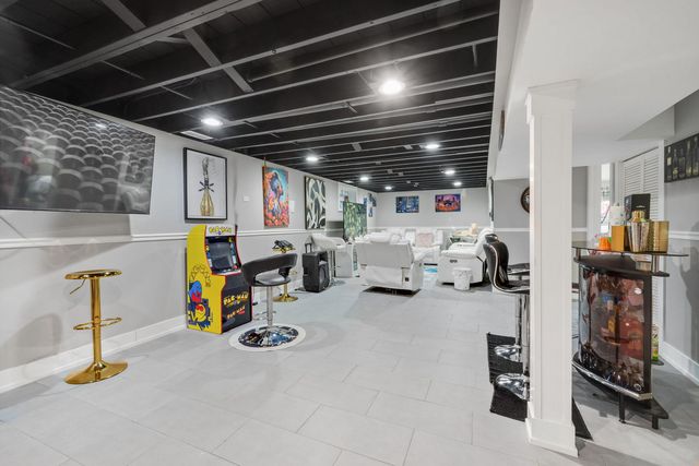 14617 Vine Avenue, Harvey, IL 60426