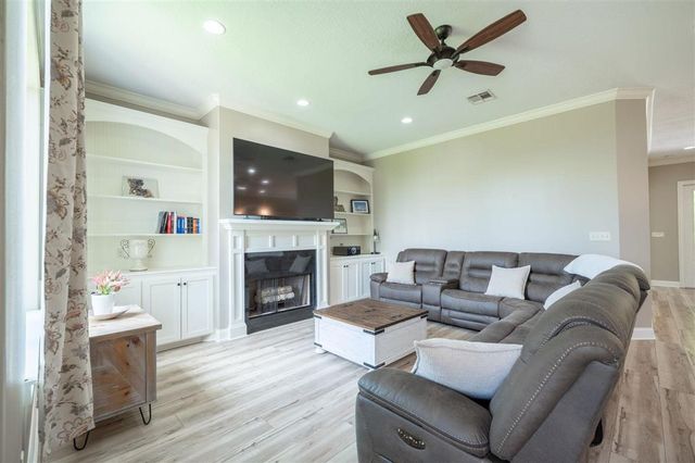 3263 Fairwood Lane, Lake Charles, LA 70607