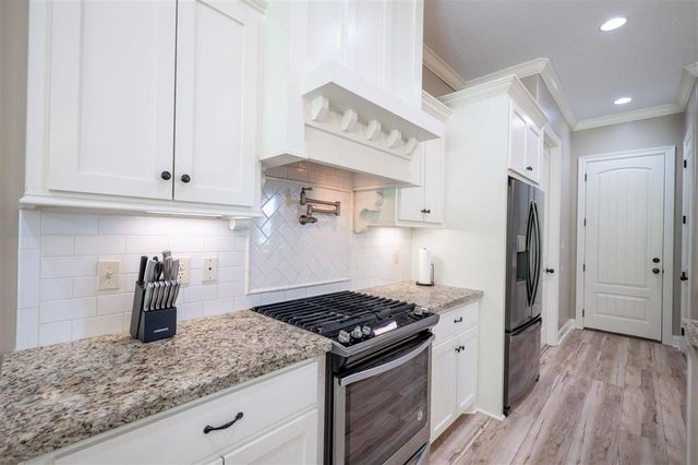 3263 Fairwood Lane, Lake Charles, LA 70607