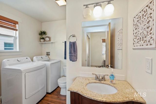 835 N 8th E, Mountain Home, ID 83647
