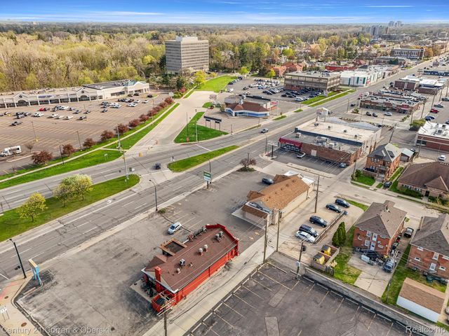 22905 Michigan Avenue, Dearborn, MI 48124