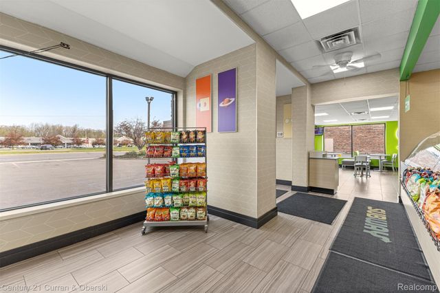 22905 Michigan Avenue, Dearborn, MI 48124