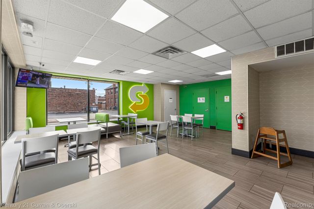 22905 Michigan Avenue, Dearborn, MI 48124