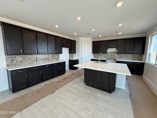 2813 E Mecklenburg Way, San Tan Valley, AZ 85143