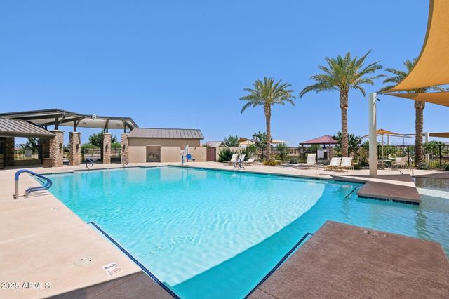 2813 E Mecklenburg Way, San Tan Valley, AZ 85143