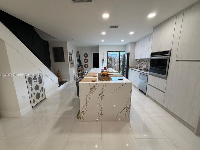 14233 SW 94th Cir Ln 101-13, Miami, FL 33186