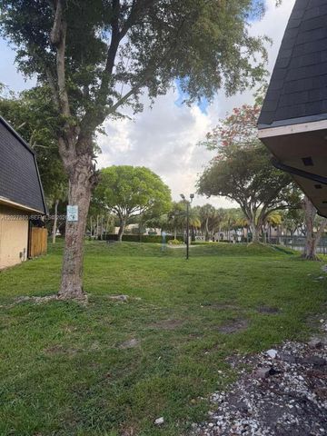 14233 SW 94th Cir Ln 101-13, Miami, FL 33186