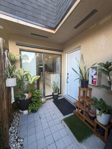 14233 SW 94th Cir Ln 101-13, Miami, FL 33186