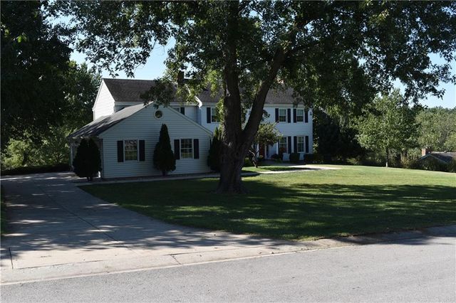 5709 W 164 Street, Stilwell, KS 66085