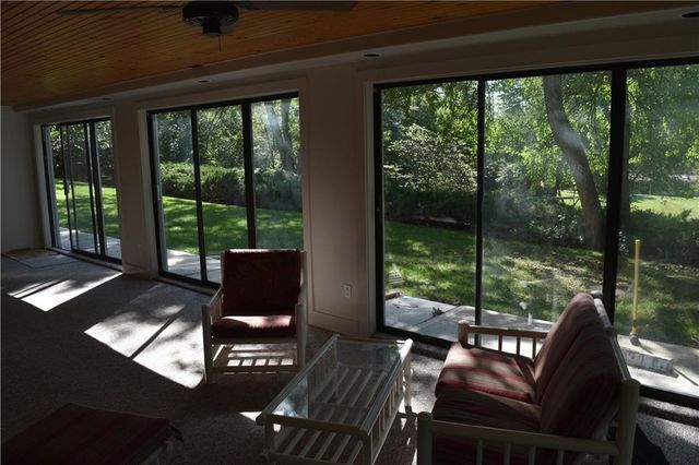 5709 W 164 Street, Stilwell, KS 66085