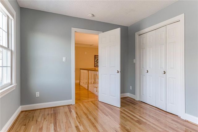 5709 W 164 Street, Stilwell, KS 66085