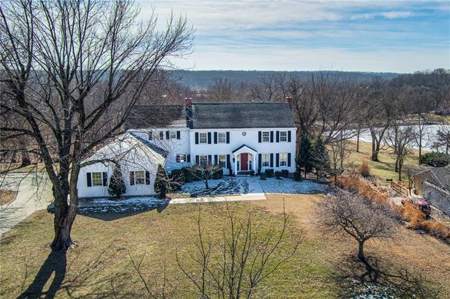 5709 W 164 Street, Stilwell, KS 66085