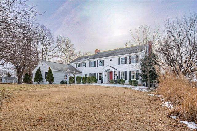 5709 W 164 Street, Stilwell, KS 66085