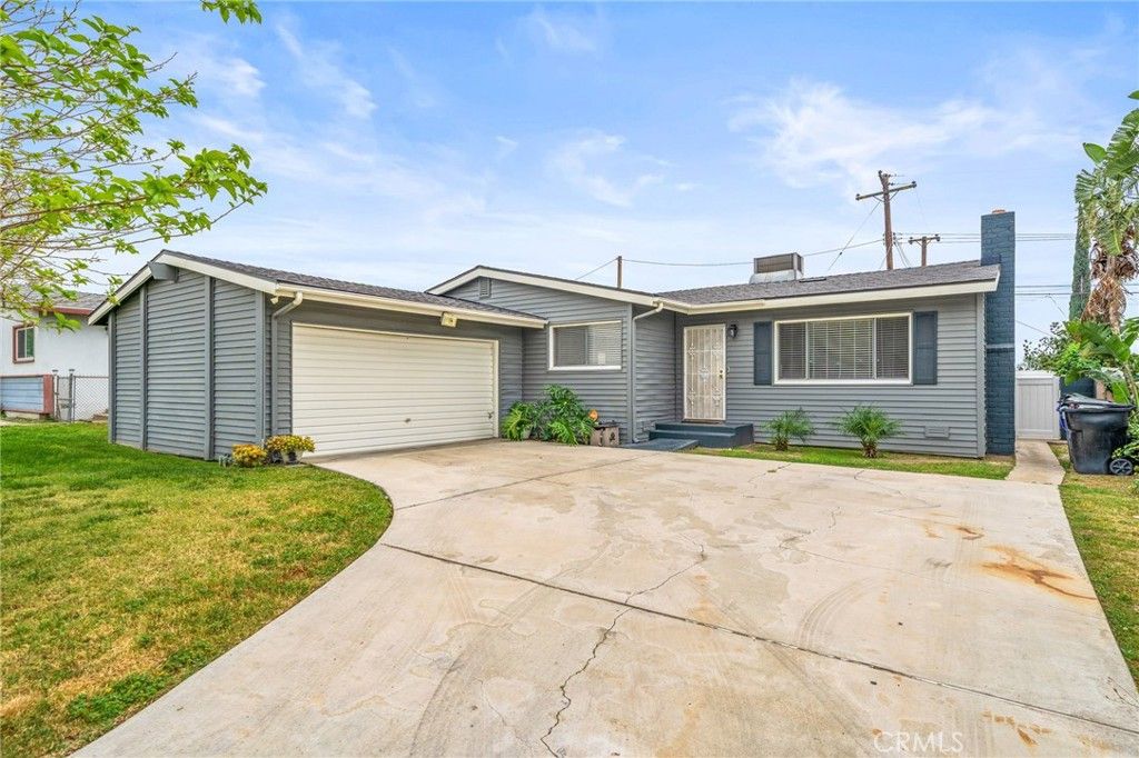 Image 1 of property listing at 25459 33rd, San Bernardino, CA 92404