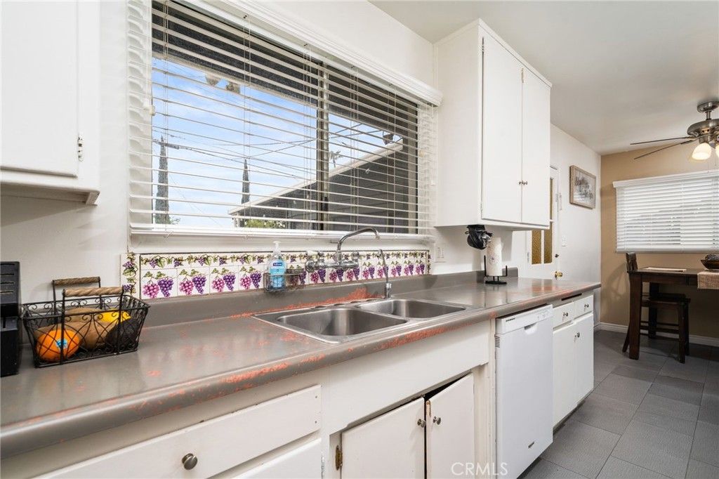 Image 13 of property listing at 25459 33rd, San Bernardino, CA 92404