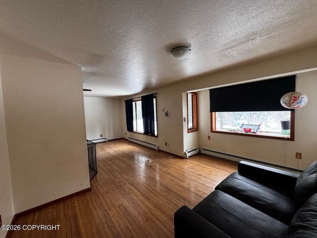 13375 Cherrywood Lane, Seward, AK 99664