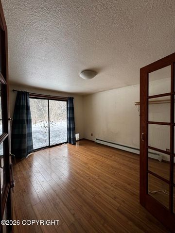 13375 Cherrywood Lane, Seward, AK 99664