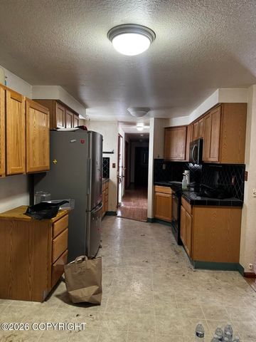 13375 Cherrywood Lane, Seward, AK 99664